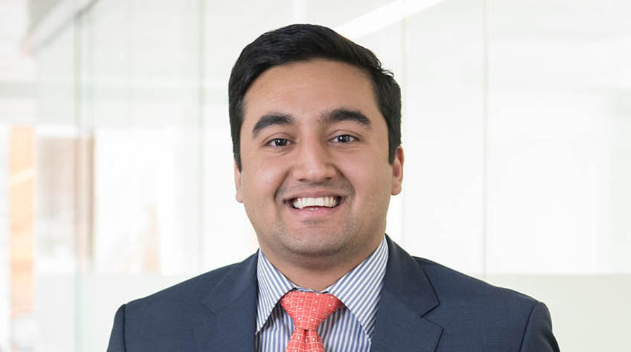 Alumnus Sid Saravat '15